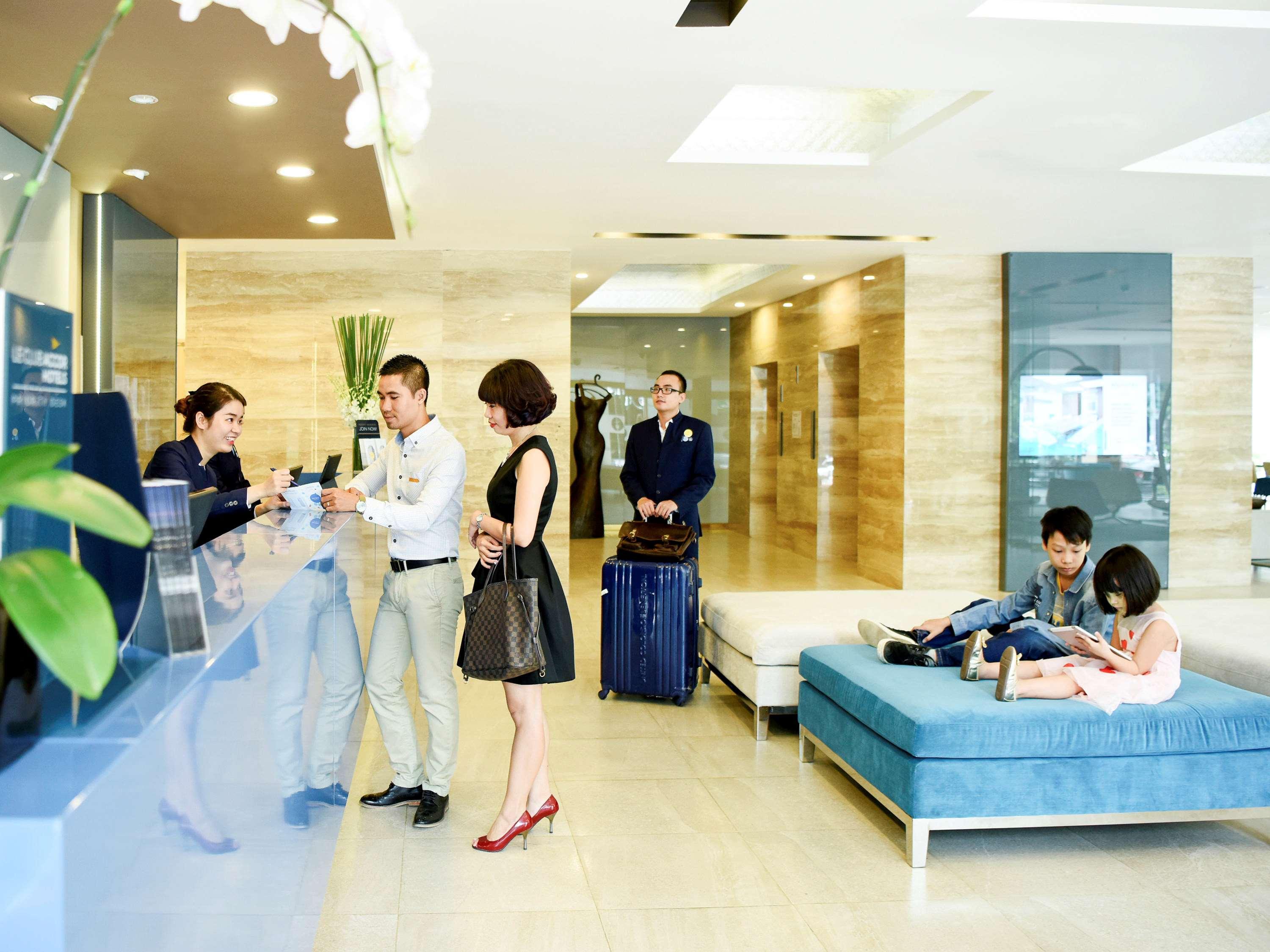 Novotel Suites Hanoi Buitenkant foto