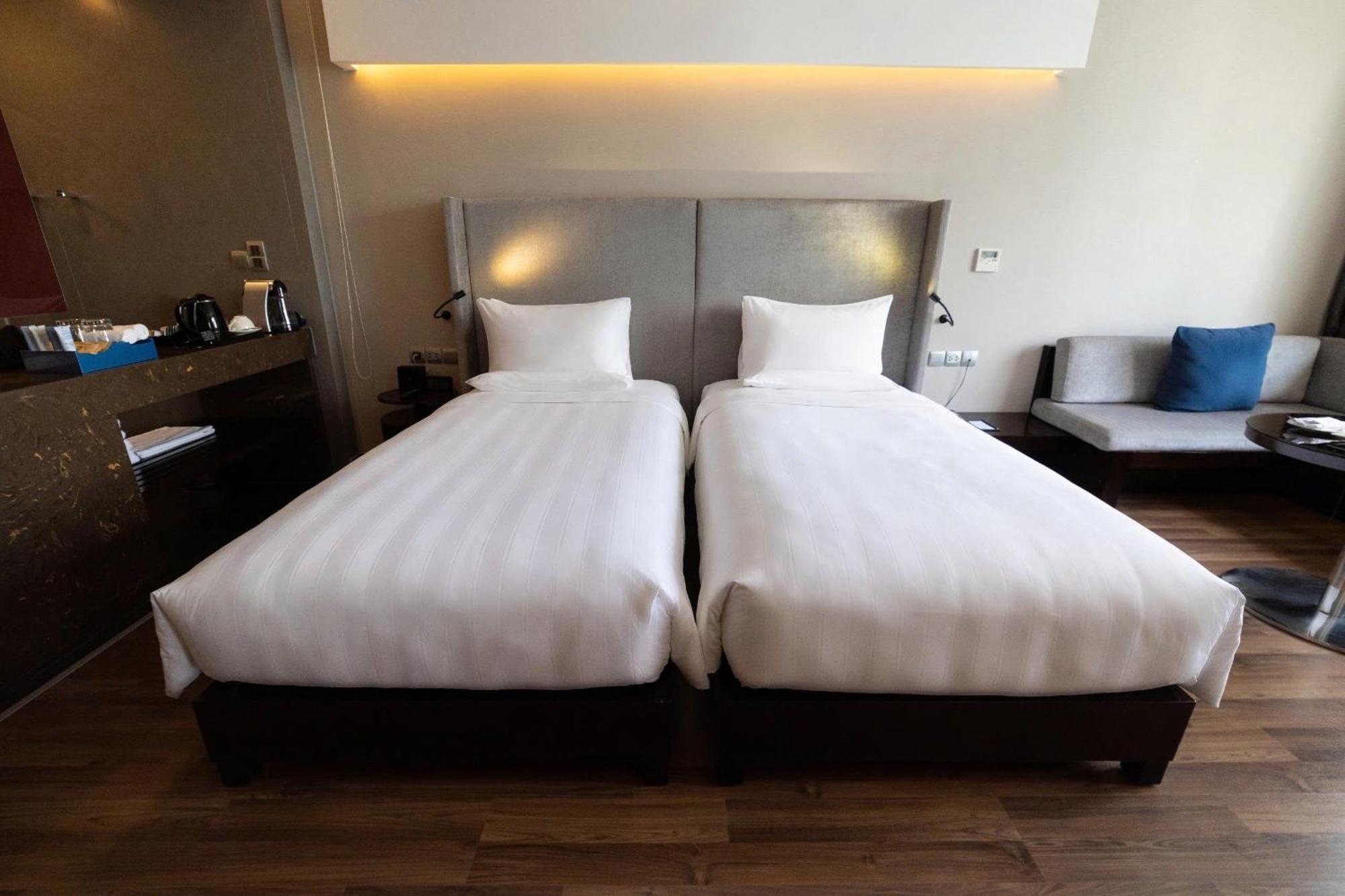 Novotel Suites Hanoi Buitenkant foto